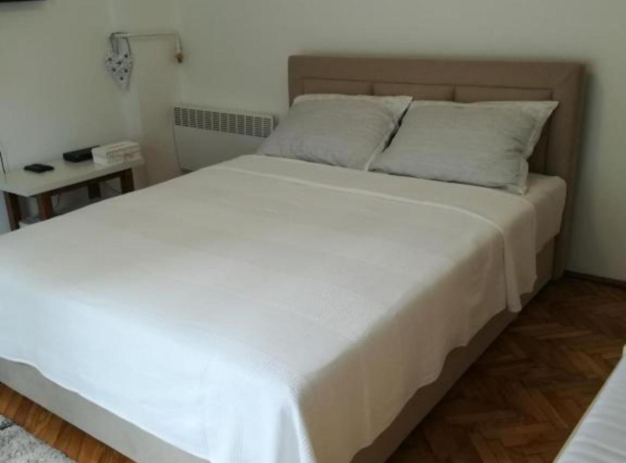 Apartman Olymp Osijek-Garaza Ngoại thất bức ảnh