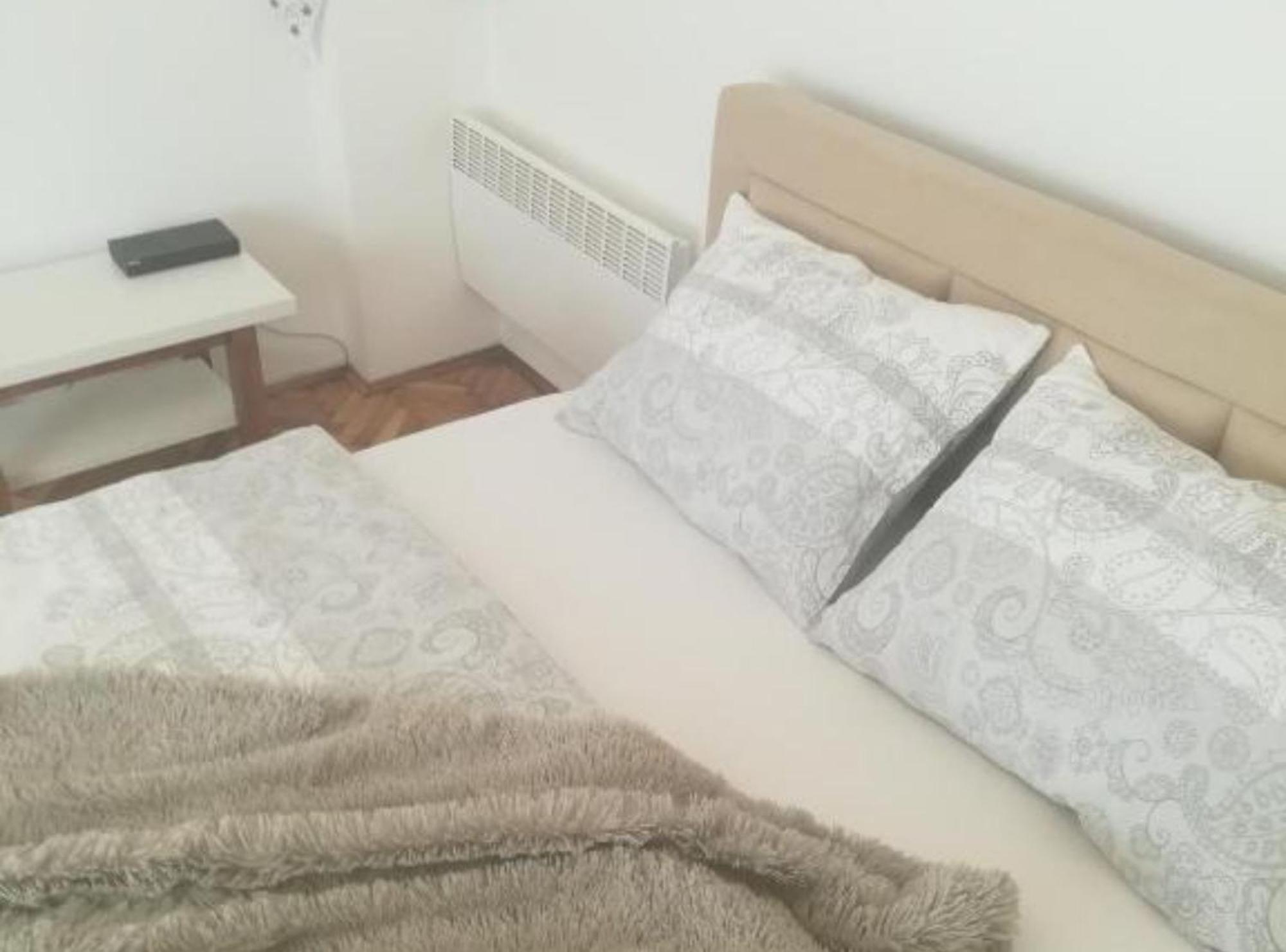 Apartman Olymp Osijek-Garaza Ngoại thất bức ảnh